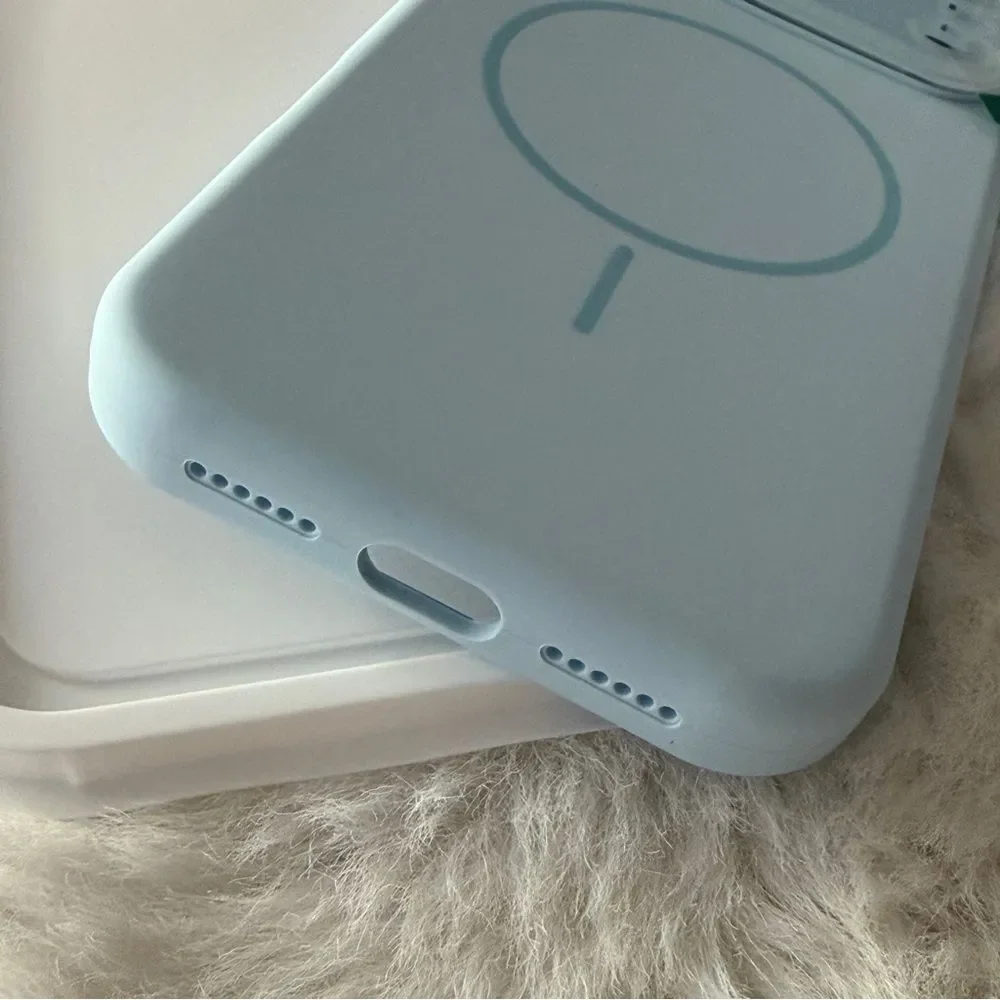 ⚡️FLASH SALE⚡️IPhone 17pro max magsafe shock proof full coverage case - Blue - Picture 4 of 4